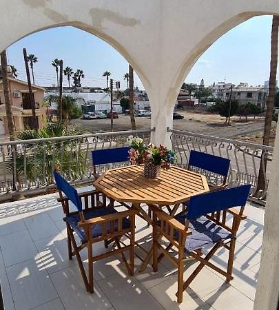 Lovely 1Betroom Apartment Near The Beach بيلا المظهر الخارجي الصورة
